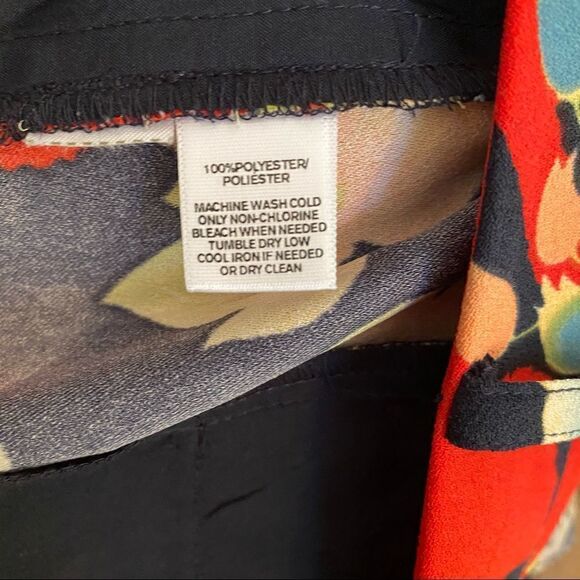 LOFT Floral Culottes Wide Leg 6 Petite Asian Style Pattern Black Red Blue - Picture 6 of 7